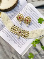 Kundan choker with White bead