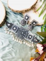 Premium choker set white - Image 3