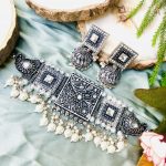 Premium choker set white