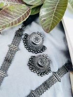 Black long necklace - Image 3