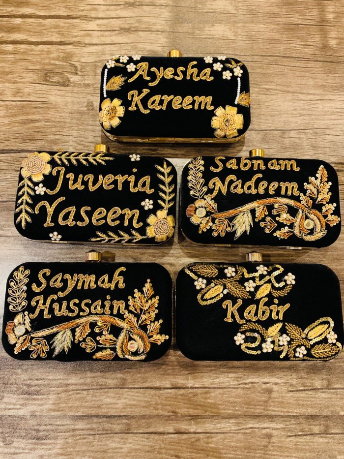 Name clutch - Image 1