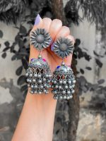 Avni Earrings - Image 3