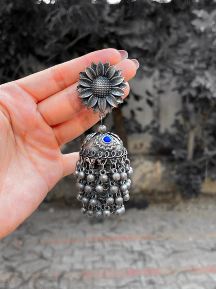 Avni Earrings - Image 4
