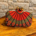 Black red clutch