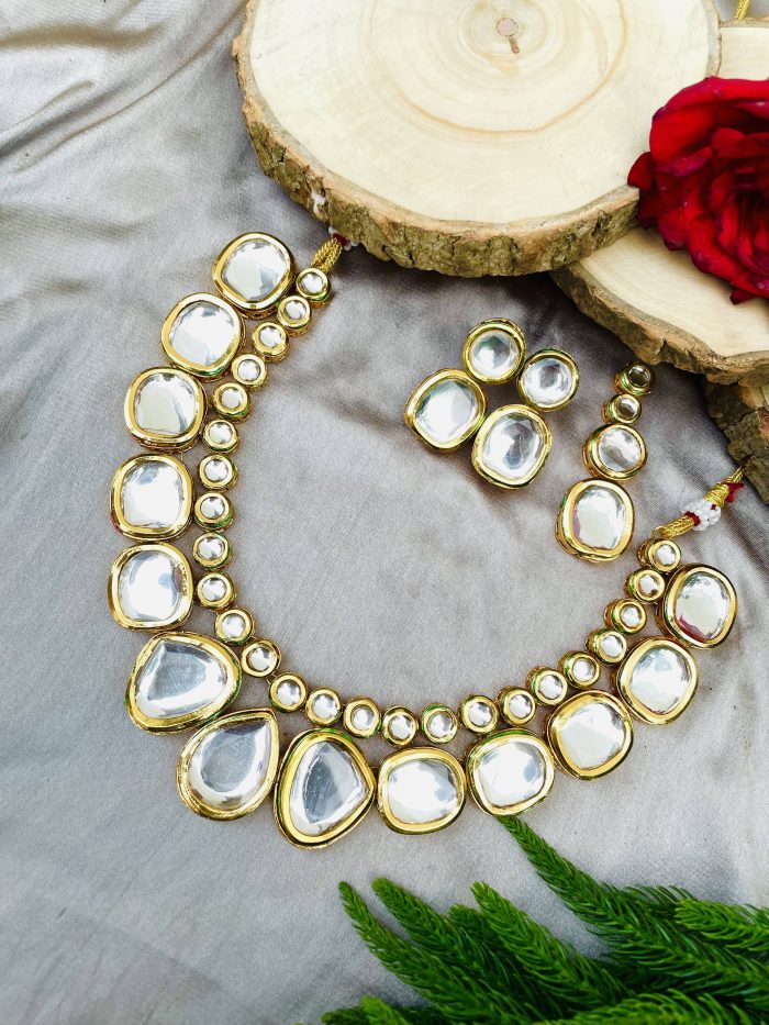 Niki necklace with mangtika - Image 2