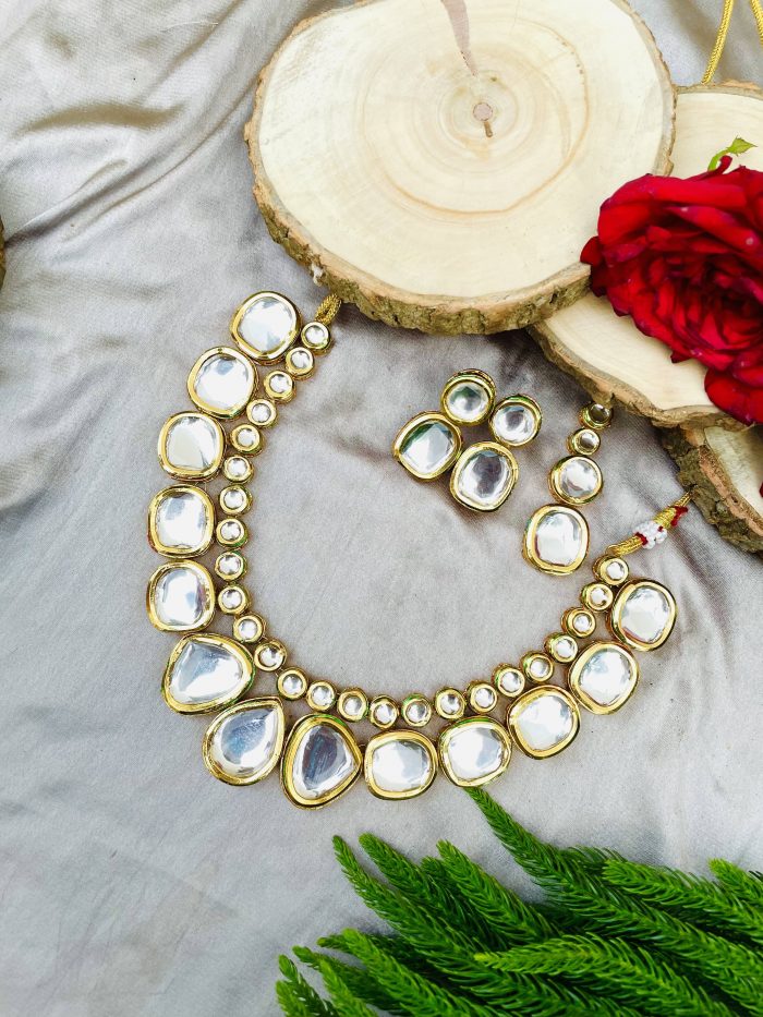 Niki necklace with mangtika - Image 1