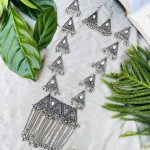 Ravina long necklace