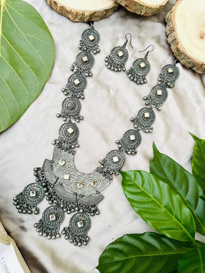 Ashmika long necklace - Image 2