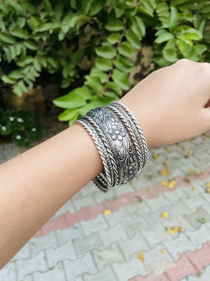 bangle with kadhe pair - Image 2
