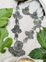 Arifa long necklace - Image 2