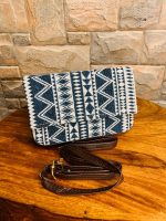 Jacquard sling bag - Image 3
