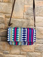 Jacquard sling bag - Image 7