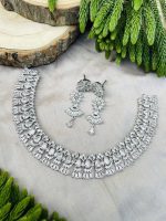 Madhvi Ad necklace