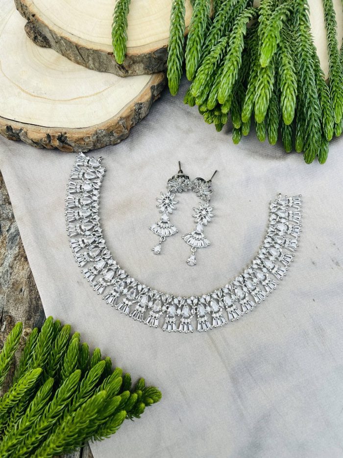 Madhvi Ad necklace - Image 2