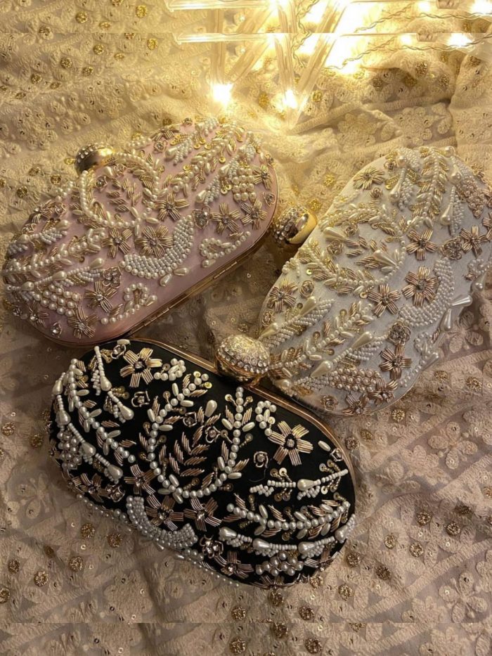 Sambhavna clutch - Image 1