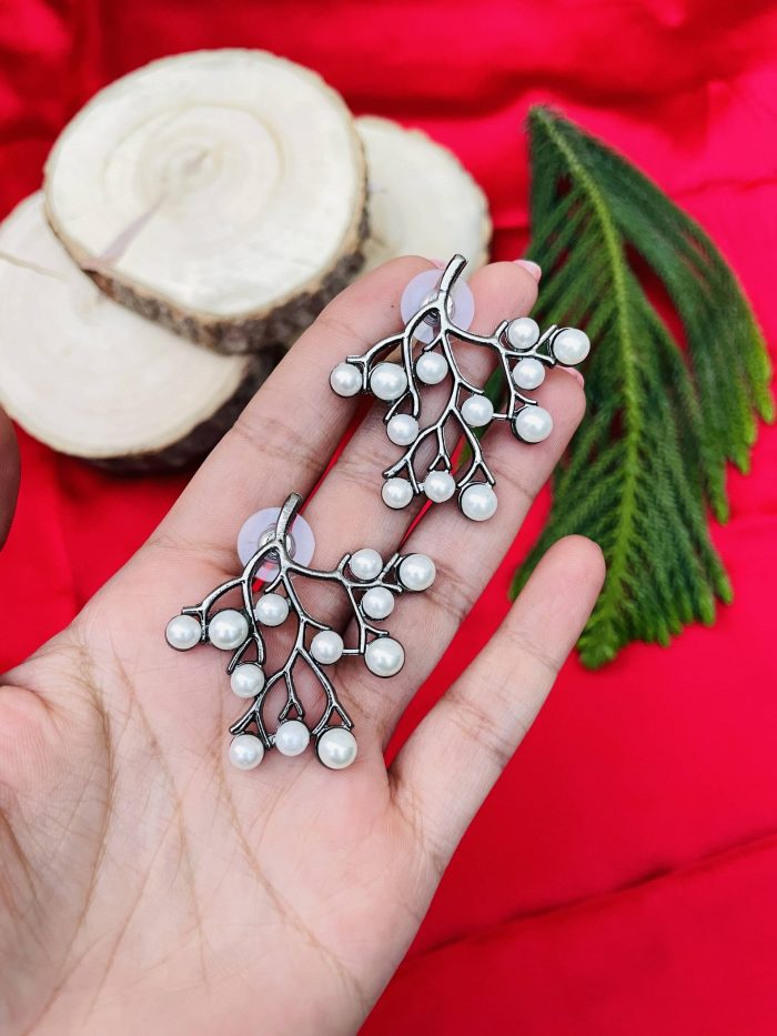 Bristi earrings (black) - Image 1