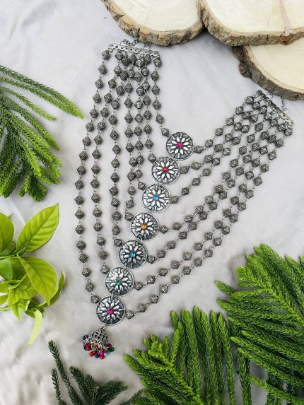 Layer necklace multi