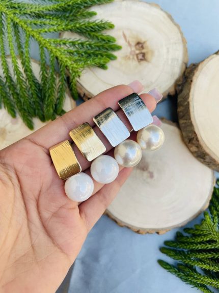 Earrings with pearl