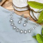 Mona Ad necklace