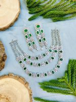 Guljit 3 layer ad necklace (green) - Image 2