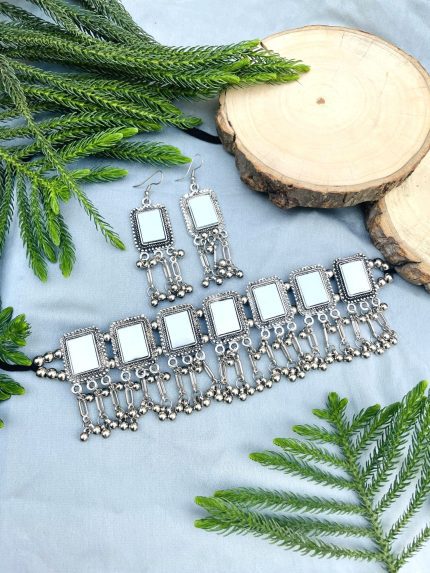 Sonia mirror necklace