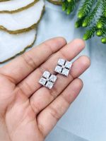 Square Ad earrings - Image 3