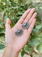 Divayashi brass earrings