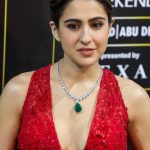 Sara ali khan ad necklace