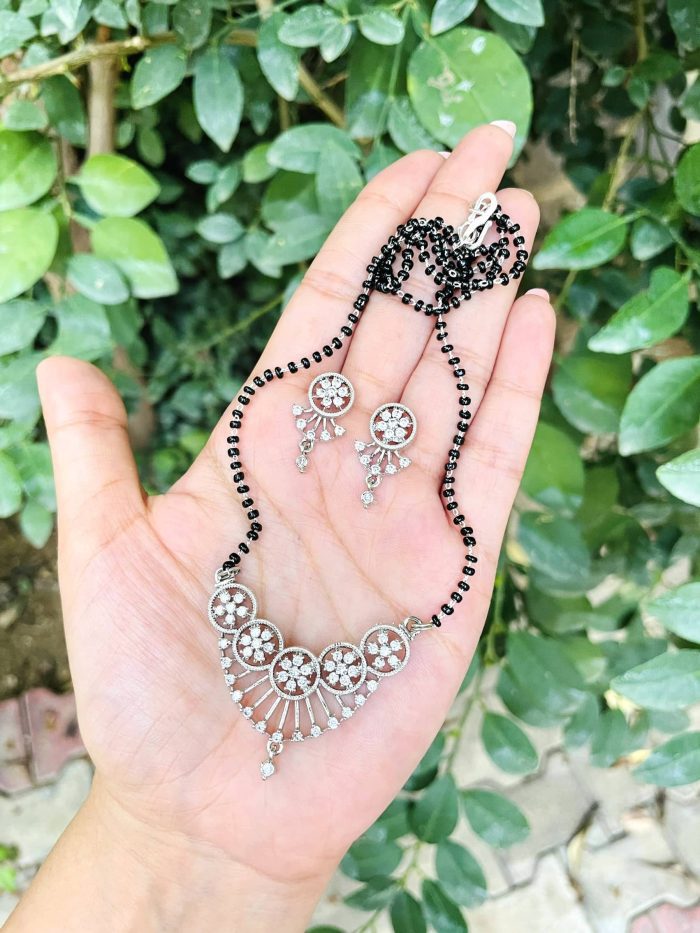 Aishwarya mangalsutra - Image 1