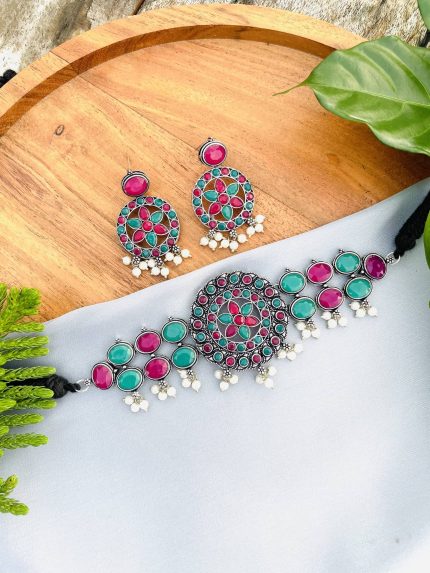 Madhur brass necklace