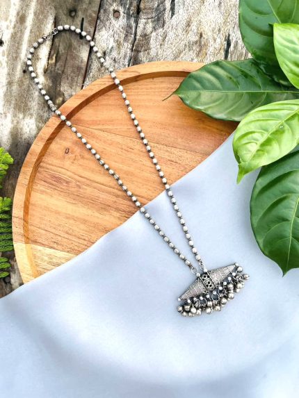 Shali brass long necklace