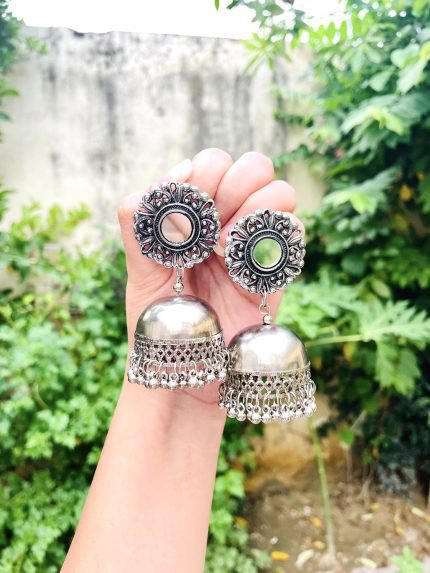 Sanvi jhumka