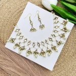 White bead golden necklace