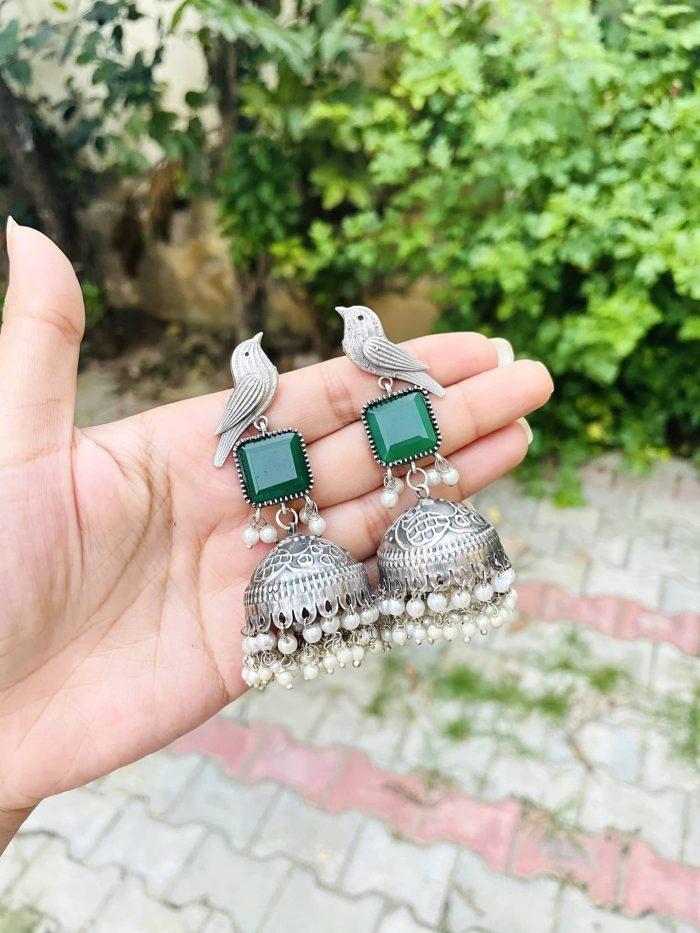 Bird stone brass earrings green - Image 1