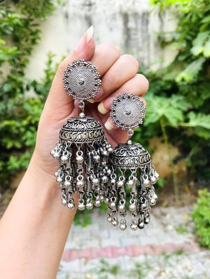 Shamita jhumka