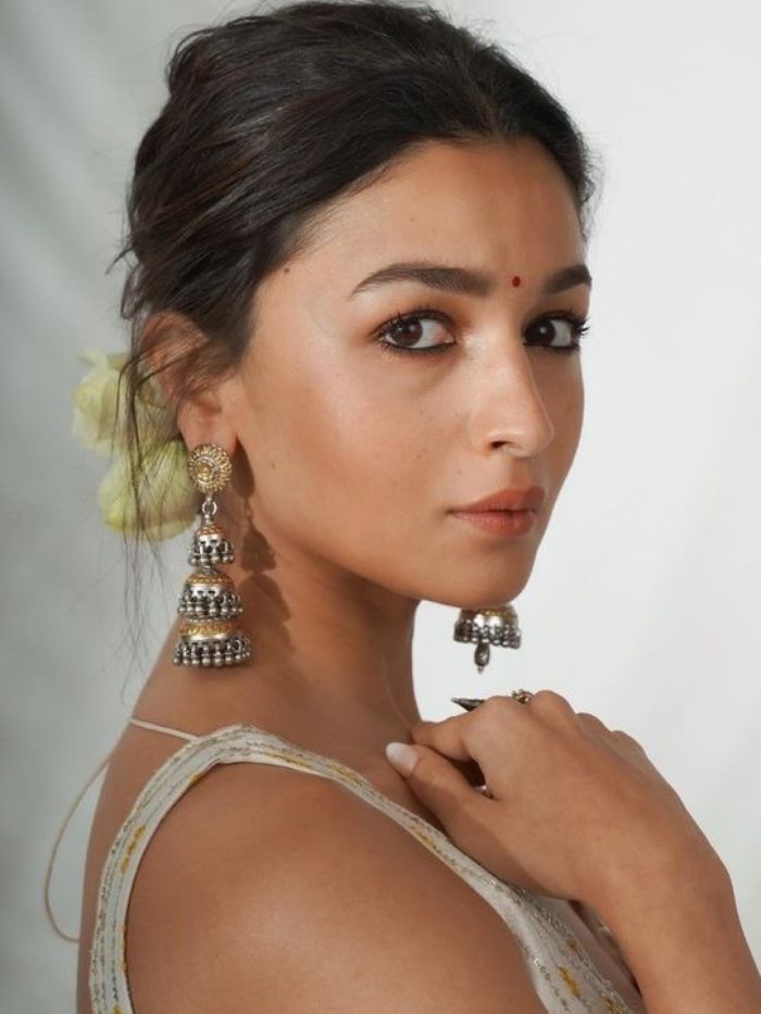 Alia bhatt brass earrings - Image 2