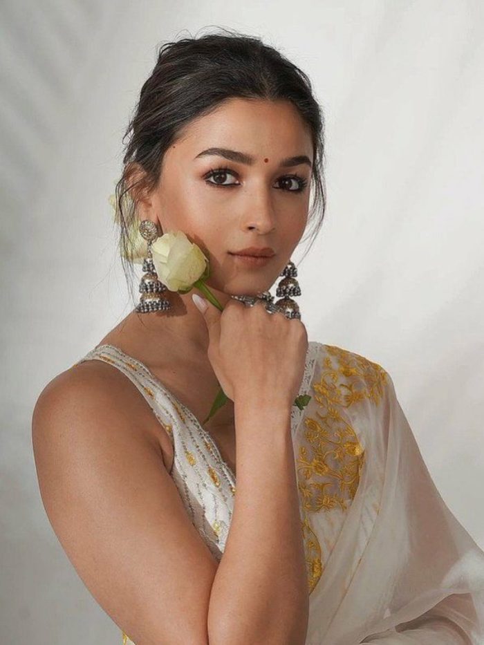 Alia bhatt brass earrings - Image 6
