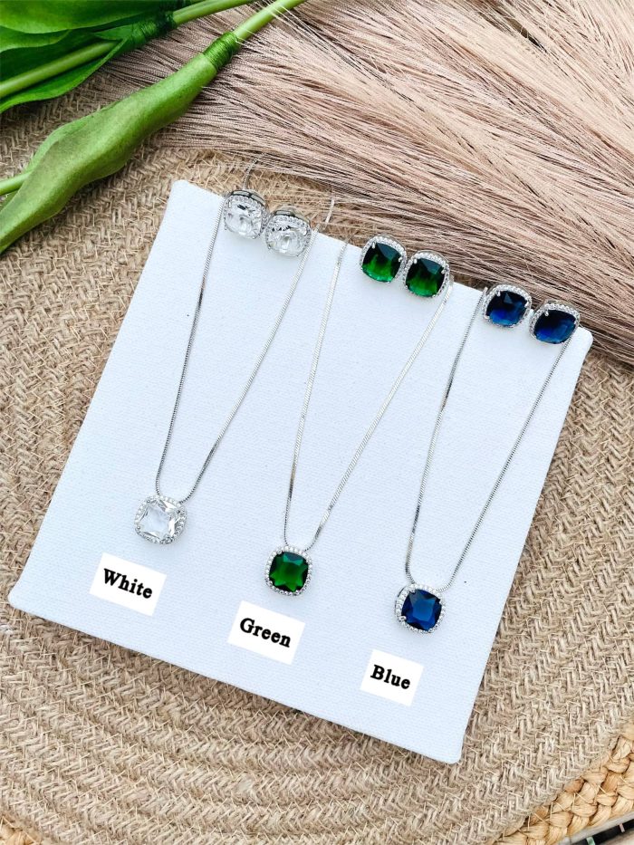 Square ad necklace - Image 2