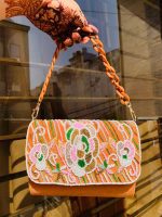Chunky sling bag - Image 5