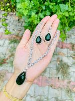 Mirza Ad necklace Green - Image 2