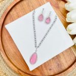 Mirza Ad necklace pink