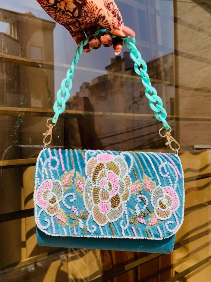 Chunky sling bag - Image 6