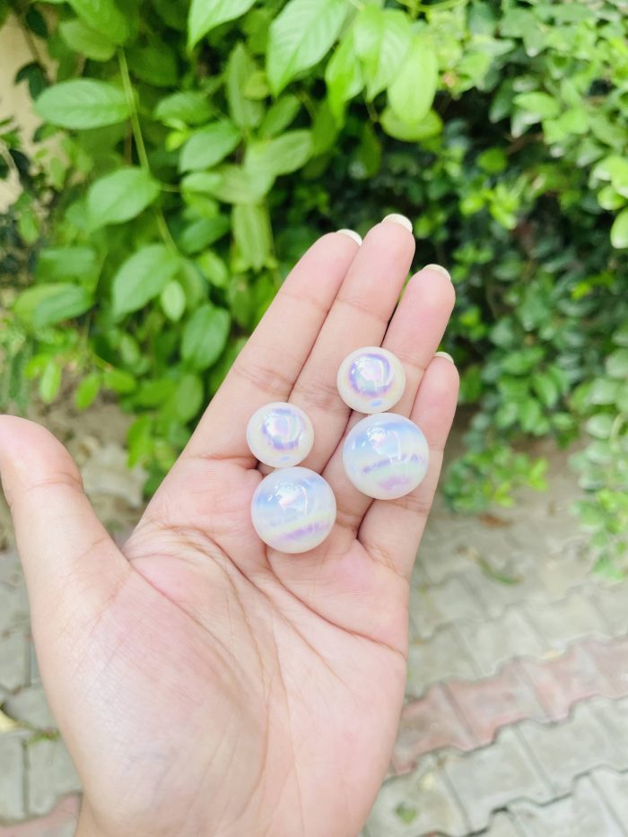 2 pearl earrings - Image 3