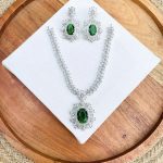Dyuti Ad necklace Green