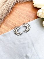 Bherula brass earrings - Image 2