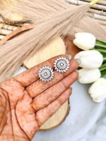 Flower ad earrings