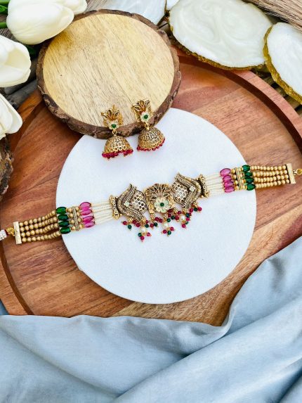 Chandni gold a like choker set