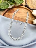 Long ad necklace - Image 2
