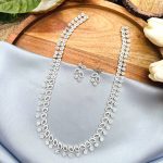 Long ad necklace