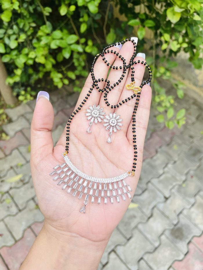 Preeti ad Mangalsutra - Image 1